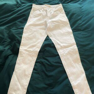 High-waisted slim fit jeans. Levi's